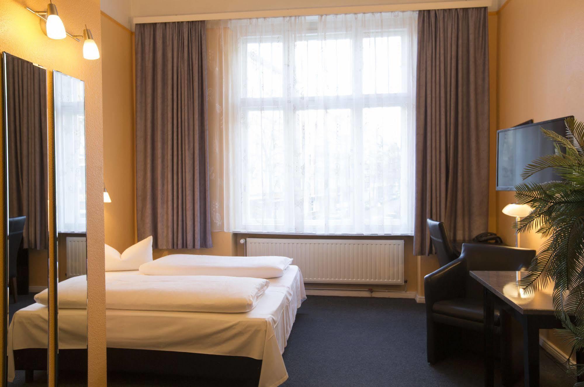 Hotel Am Hermannplatz Βερολίνο Εξωτερικό φωτογραφία